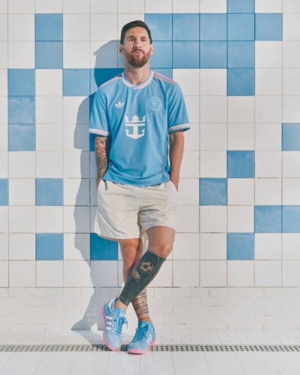 Inter Miami’s new third kit 🩵🩷💥