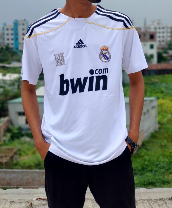 Real madrid Iconic retro jersey  (2011-12) - Image 2