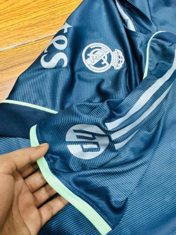 Real Madrid away kit 2025/26 - Image 3