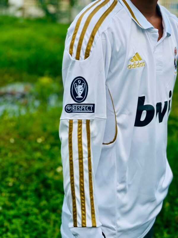 𝐑𝐄𝐀𝐋 𝐌𝐀𝐃𝐑𝐈𝐃 𝟐𝟎𝟏𝟏/𝟏𝟐, 𝐈𝐜𝐨𝐧𝐢𝐜 Home kit - Image 3