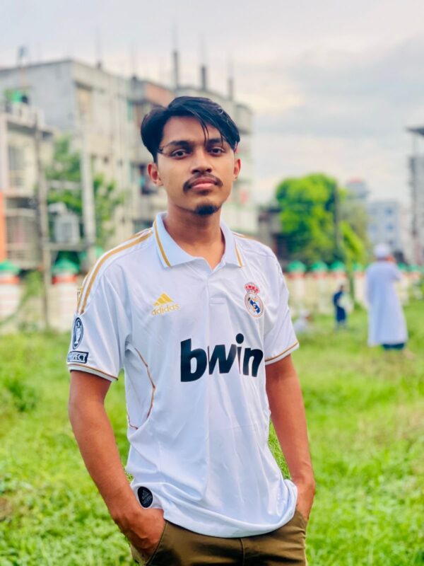 𝐑𝐄𝐀𝐋 𝐌𝐀𝐃𝐑𝐈𝐃 𝟐𝟎𝟏𝟏/𝟏𝟐, 𝐈𝐜𝐨𝐧𝐢𝐜 Home kit - Image 8